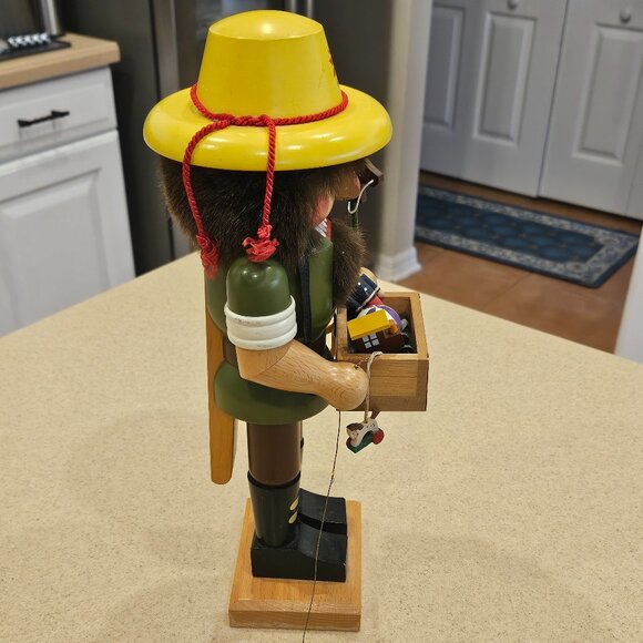 RARE VINTAGE STEINBACH TOYMAKER KID'S TOY CHEST CHRISTMAS GERMAN WOOD NUTCRACKER - Picture 4 of 9